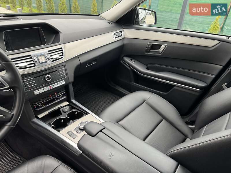 Седан Mercedes-Benz E-Class 2015 в Луцке