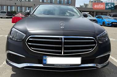 Седан Mercedes-Benz E-Class 2022 в Києві