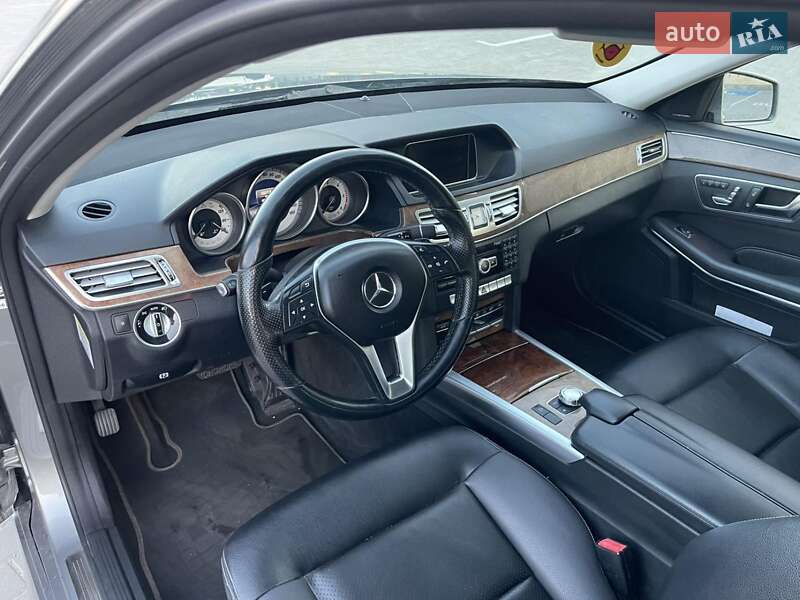 Седан Mercedes-Benz E-Class 2013 в Луцьку