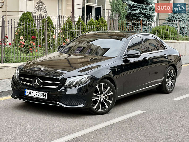Седан Mercedes-Benz E-Class 2019 в 