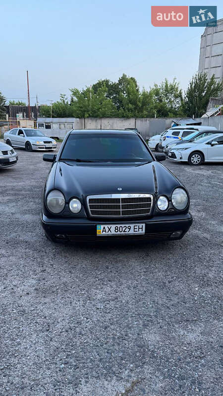 Mercedes-Benz E-Class 1996