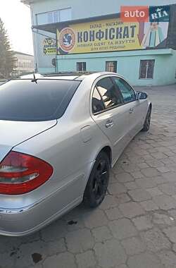 Седан Mercedes-Benz E-Class 2003 в 