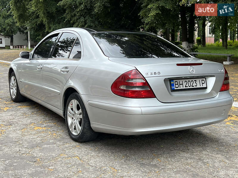 Седан Mercedes-Benz E-Class 2004 в Кіцмані