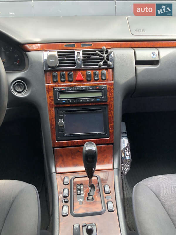 Седан Mercedes-Benz E-Class 1999 в Теребовле