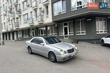 Седан Mercedes-Benz E-Class 2000 в Львове
