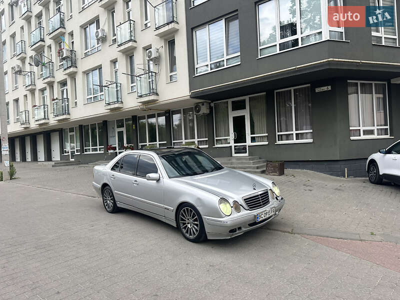 Mercedes-Benz E-Class 2000
