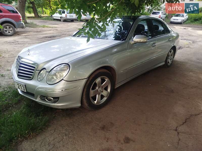 Седан Mercedes-Benz E-Class 2008 в Краматорську