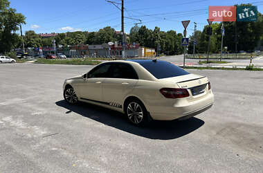Седан Mercedes-Benz E-Class 2012 в 