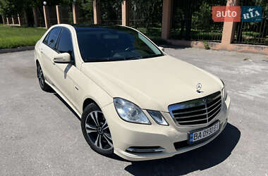 Седан Mercedes-Benz E-Class 2012 в Кропивницком