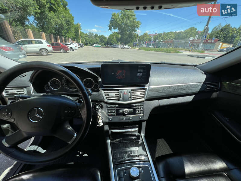 Седан Mercedes-Benz E-Class 2012 в Кропивницькому