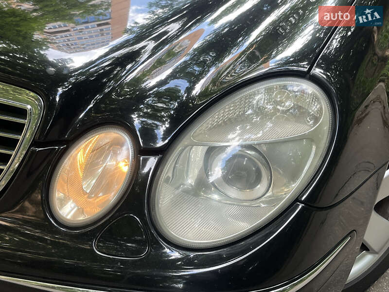Седан Mercedes-Benz E-Class 2005 в Киеве