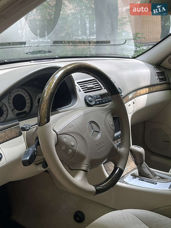 Седан Mercedes-Benz E-Class 2005 в Киеве