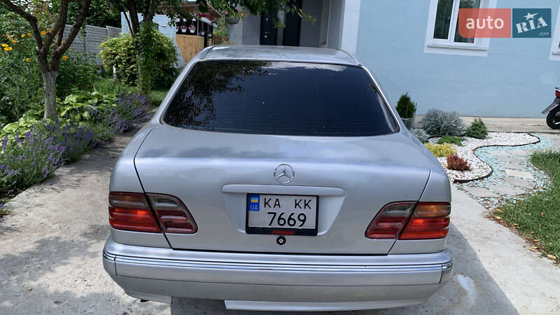 Седан Mercedes-Benz E-Class 1999 в Белой Церкви