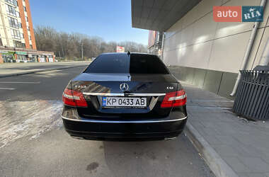 Седан Mercedes-Benz E-Class 2011 в 