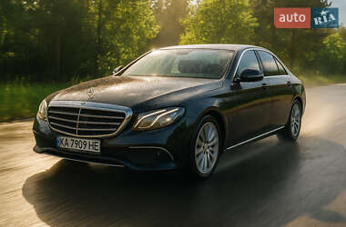 Седан Mercedes-Benz E-Class 2016 в Киеве