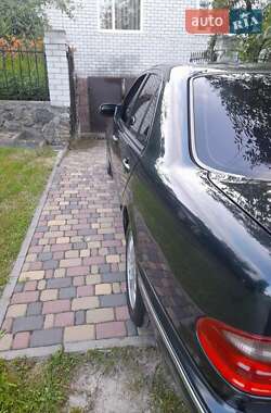 Седан Mercedes-Benz E-Class 2001 в 
