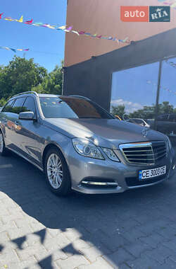 Універсал Mercedes-Benz E-Class 2012 в Чернівцях