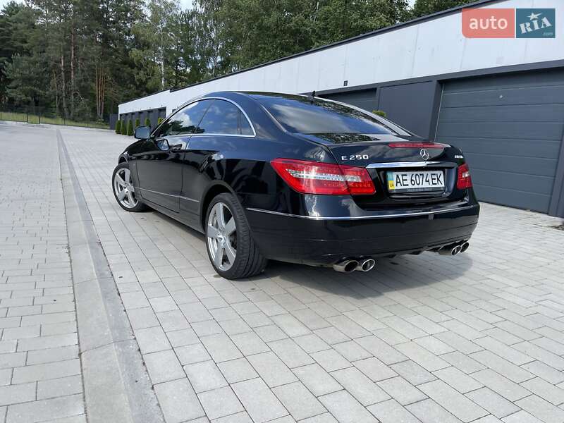 Купе Mercedes-Benz E-Class 2012 в Ковелі