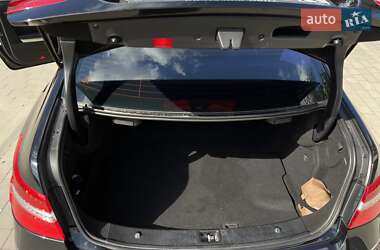 Купе Mercedes-Benz E-Class 2012 в 