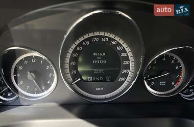 Купе Mercedes-Benz E-Class 2012 в 