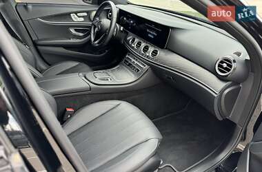 Седан Mercedes-Benz E-Class 2023 в 