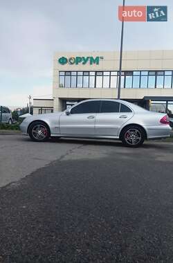 Седан Mercedes-Benz E-Class 2004 в Бердичеві