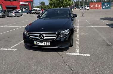 Седан Mercedes-Benz E-Class 2017 в 