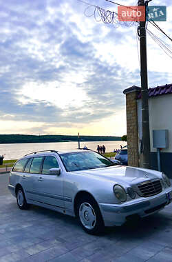 Универсал Mercedes-Benz E-Class 2000 в Пустомытах