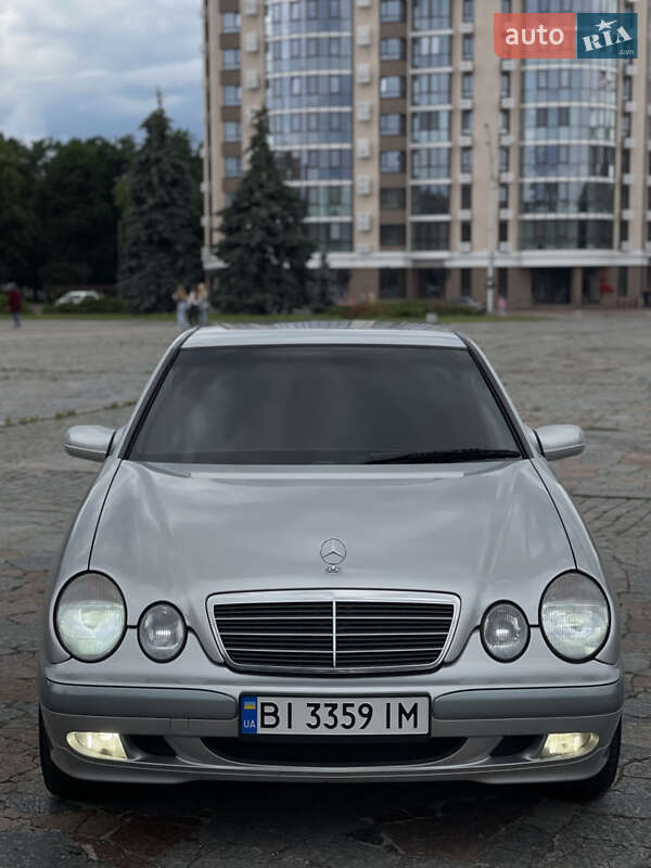 Седан Mercedes-Benz E-Class 2000 в Кременчуці