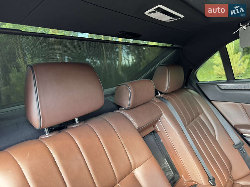 Седан Mercedes-Benz E-Class 2014 в Киеве