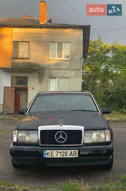 Седан Mercedes-Benz E-Class 1989 в Олександрівці