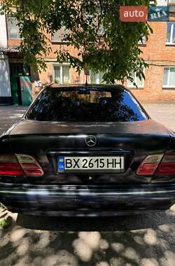 Седан Mercedes-Benz E-Class 2000 в Хмельницькому