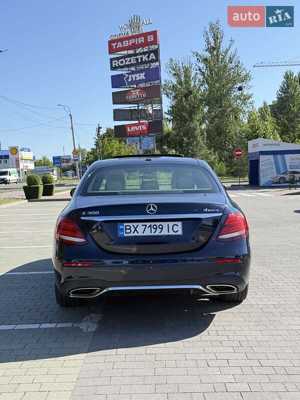Седан Mercedes-Benz E-Class 2017 в Хмельницькому