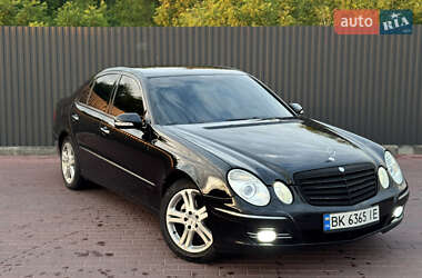 Седан Mercedes-Benz E-Class 2007 в Сарнах