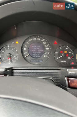 Седан Mercedes-Benz E-Class 2003 в 