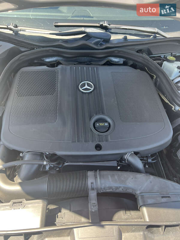 Универсал Mercedes-Benz E-Class 2012 в Ужгороде