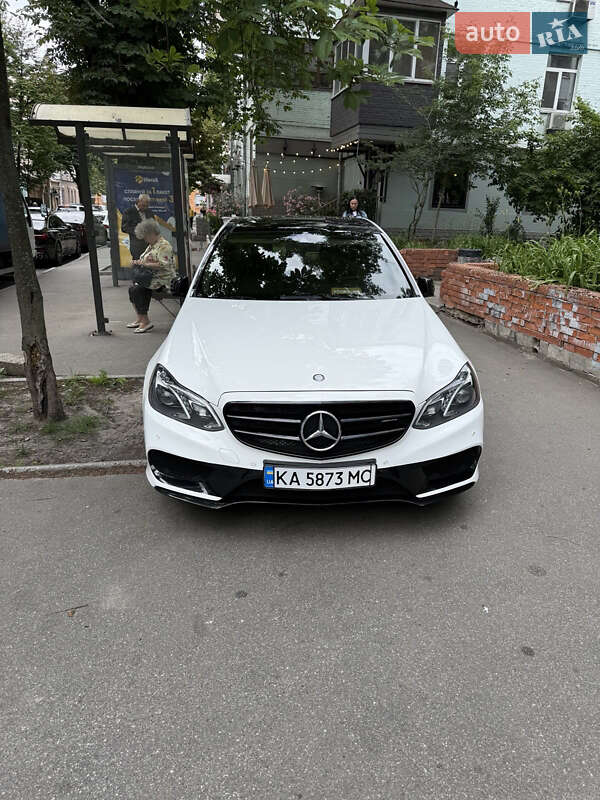 Седан Mercedes-Benz E-Class 2013 в Киеве