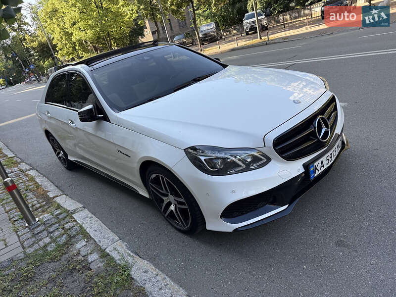 Седан Mercedes-Benz E-Class 2013 в Киеве