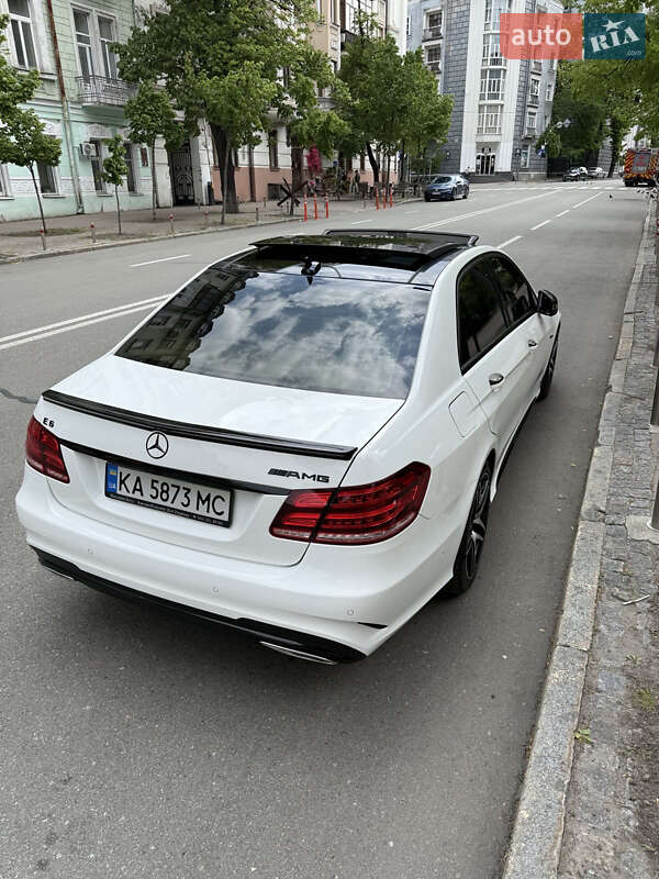 Седан Mercedes-Benz E-Class 2013 в Киеве