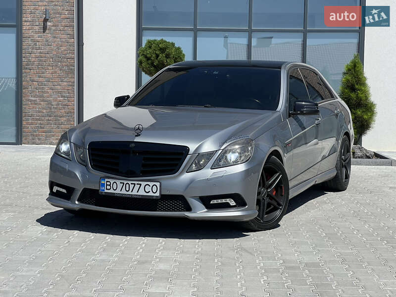 Седан Mercedes-Benz E-Class 2009 в 