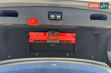 Седан Mercedes-Benz E-Class 2009 в 