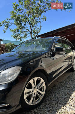 Універсал Mercedes-Benz E-Class 2012 в  фото 2 Універсал Mercedes-Benz E-Class 2012 в