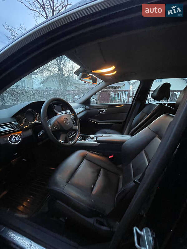 Універсал Mercedes-Benz E-Class 2012 в Івано-Франківську