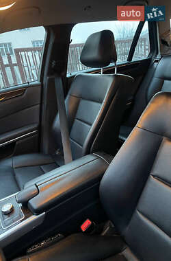 Універсал Mercedes-Benz E-Class 2012 в  фото 12 Універсал Mercedes-Benz E-Class 2012 в