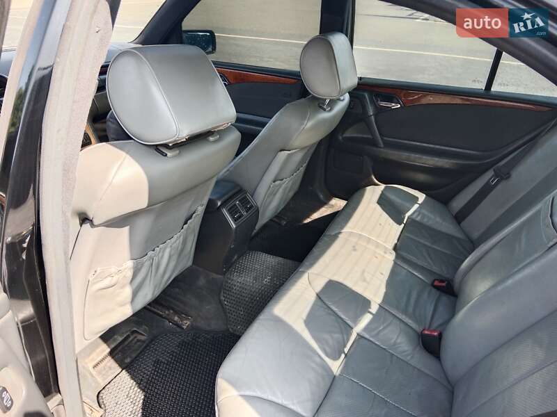 Седан Mercedes-Benz E-Class 1996 в Самборі