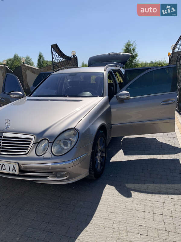 Універсал Mercedes-Benz E-Class 2003 в Яворові