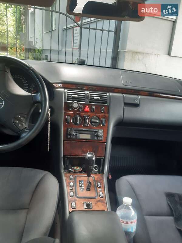 Универсал Mercedes-Benz E-Class 2000 в Ивано-Франковске
