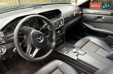 Седан Mercedes-Benz E-Class 2012 в 