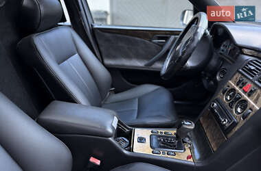 Катафалк Mercedes-Benz E-Class 2001 в 