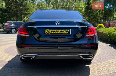 Седан Mercedes-Benz E-Class 2016 в 